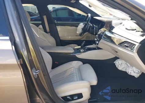 2018 BMW 530I z USA, uszkodzony, nr VIN WBAJA5C5XJWA39473